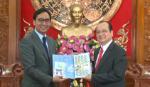 Leader of the PPC receives the Malaysian Consul General