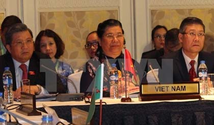 Vice Chairwoman of the National Assembly Tong Thi Phong (front, centre) attends the meeting of the Executive Board of the 38th General Assembly of the ASEAN Inter-Parliamentary Assembly (Photo: VNA) 
