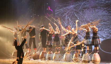 A performance at the opening ceremony (Photo: VNA)