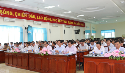 Các đại biểu tham dự Hội nghị Đầu tư và Phát triển hệ thống chợ trên địa bàn tỉnh Tiền Giang