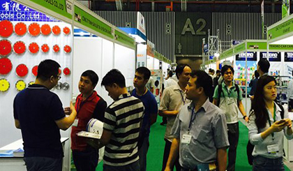 A photo of the exhibition in 2016 (Source: hardwaretools.com.vn)