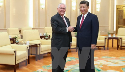 Chủ tịch Trung Quốc Tập Cận Bình (phải) và Ngoại trưởng Mỹ Rex Tillerson. Nguồn: AFP/TTXVN