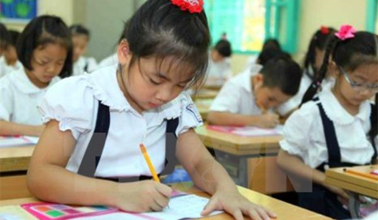 Bộ Giáo dục: 'Tuyệt đối không dạy những nội dung ngoài sách giáo khoa'