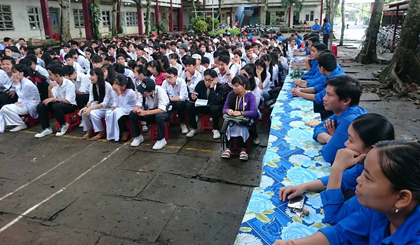 Mít tinh phòng chống dịch bệnh trên người và đàn gia cầm, gia súc