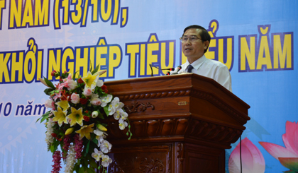 Chủ tịch UBND tỉnh Lê Văn Hưởng phát biểu tại lễ kỷ niệm.