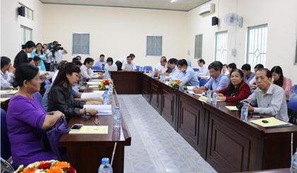 Hội thảo với sự tham gia của lãnh đạo, hội viên các hội nhà báo; phóng viên, biên tập viên của các cơ quan báo chí các tỉnh Bắc sông Hậu