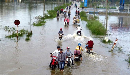 Storm Damrey causes flood in the south central province of Phu Yen (Photo: VNA)