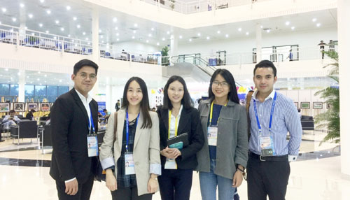 Đoàn phóng viên Thái Lan đến tác nghiệp tại Tuần lễ Cấp cao APEC. Ảnh: VGP/Lưu Hương