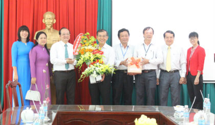 At the Tien Giang Vocational College, the provincial leaders highly appreciated the training effectiveness of the unit and requested that the university cooperate with foreign partners.