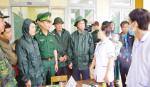 Secretary of Tien Giang provincial Party Committee visits people in the typhoon zone