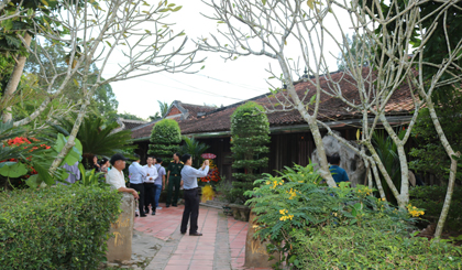 Ngôi nhà cổ ông Kiệt luôn thu hút khách tham quan trong những ngày lễ hội diễn ra