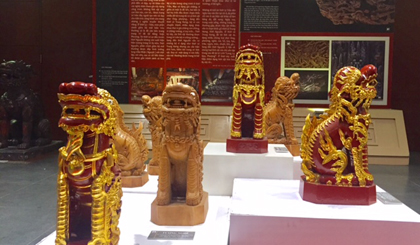 Trưng bày những mẫu linh vật thuần Việt tại Bảo tàng Hà Nội. Ảnh: VGP/Nhật Nam
