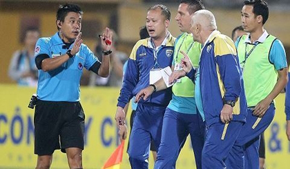 Referee Nguyen Hien Triet will be further tested by FIFA in order to be recognised as an Elite referee.