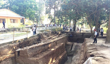 One of the two holes where the artefacts were found in Linh Son pagoda. (Source: VNA)