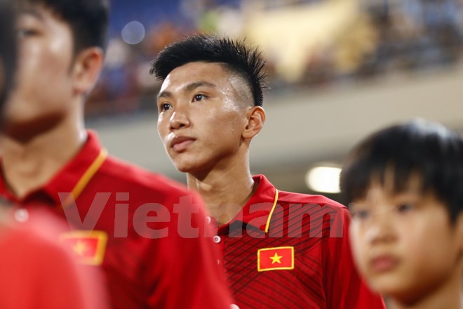 Đoàn Văn Hậu là cái tên đặc biệt của bóng đá Việt Nam trong năm 2017 khi đã ra mắt bốn đội tuyển quốc gia trong một năm. (Ảnh: Minh Chiến/Vietnam+)
