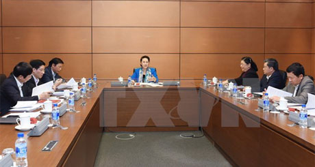 Chủ tịch Quốc hội Nguyễn Thị Kim Ngân chủ trì cuộc họp Ban tổ chức APPF-26. Ảnh: Trọng Đức/TTXVN