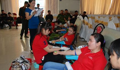 Vận động hiến máu tình nguyện là hoạt động thiết thực trong công tác chăm sóc sức khỏe nhân dân của Hội CTĐ các cấp.