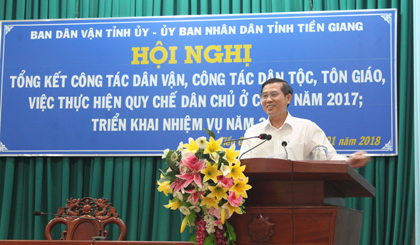 Phó Bí thư Tỉnh ủy, Chủ tịch UBND tỉnh Lê Văn Hưởng phát biểu chỉ đạo tại hội nghị