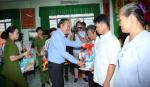 Activities to bring a happy Tet for poor people
