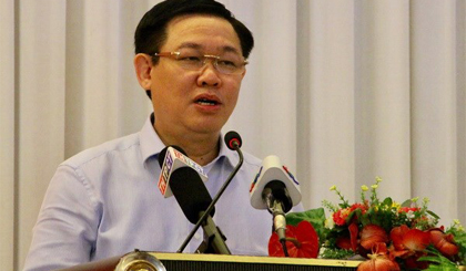 Phó Thủ tướng Vương Đình Huệ phát biểu tại hội nghị. (Ảnh: Thanh Sang/TTXVN)