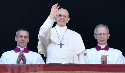 Giáo hoàng Francis (giữa) gửi lời chúc Tết Nguyên đán đến người dân châu Á. Nguồn: AFP/TTXVN