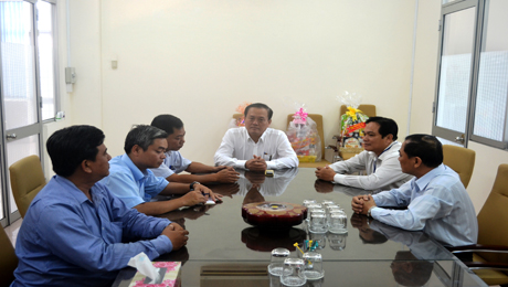 Phó Chủ tịch UBND tỉnh Lê Văn Nghĩa làm việc với Kho bạc Nhà nước tỉnh