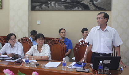 Phó Giám đốc Sở NN&PTNT Cao Văn Hóa phát biểu tại buổi làm việc.