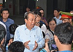 Phó Thủ tướng Trương Hòa Bình thăm dân cư chung cư Carina