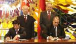 Vietnam, Cuba sign cooperation documents during Party chief's visit