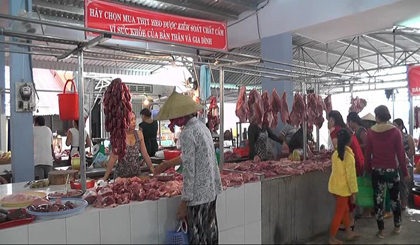   Pork chops are prohibited at Ngu Hiep Market. Photo: thtg.vn