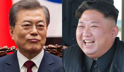 Tổng thống Hàn Quốc Moon Jae-in và nhà lãnh đạo Triều Tiên Kim Jong-un. Nguồn: abc.net.au