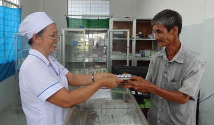Ngành Y tế huyện Cai Lậy không ngừng nâng cao chất lượng chăm sóc sức khỏe nhân dân. 
