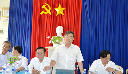 Phó Chủ tịch HĐND tỉnh Phạm Văn Bảy làm trưởng đoàn.