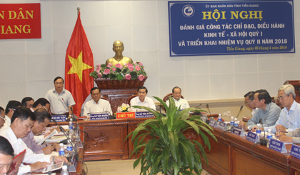 Phó Chủ tịch UBND tỉnh Phạm Anh Tuấn phát biểu ý kiến tại hội nghị.