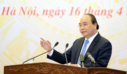 Thủ tướng Nguyễn Xuân Phúc phát biểu kết luận hội nghị - Ảnh: VGP/Quang Hiếu