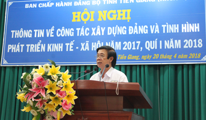 Đồng chí Nguyễn Văn Danh phát biểu kết luận Hội nghị.