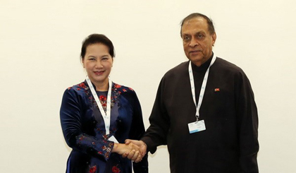 National Assembly Chairwoman Nguyen Thi Kim Ngan met Speaker of the Sri Lankan Parliament Karu Jayasuriya on the sidelines of the 138th Inter-Parliamentary Union Assembly (IPU-138) (Photo: VNA)