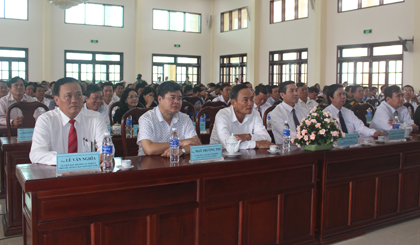 Lãnh đạo Trung ương và tỉnh Tiền Giang tham dự lễ kỷ niệm.