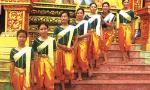 The elegance of Khmer people's traditional costume