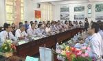 Tien Giang University exchanges with businessmen