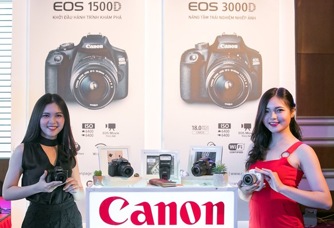 EOS 1500D và EOS 3000D là mẫu máy tốt cho người mới bắt đầu tìm hiểu về nhiếp ảnh với mức giá hợp lý. (Ảnh: Canon)