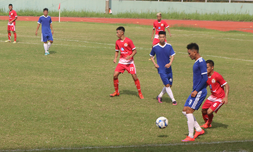 Dù hai lần vươn lên dẫn trước nhưng các cầu thủ Tiền Giang đã không thể bảo toàn thành quả của mình.