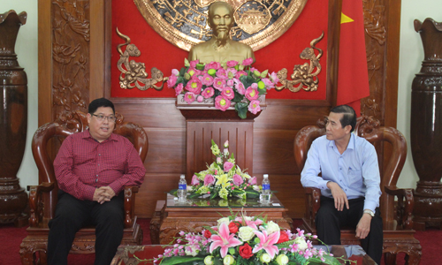 ABO - On June 6, Chairman of the Tien Giang provincial People's Committee Le Van Huong chaired the working session with Greenlines DP Technology Co., Ltd (Greenlines DP).