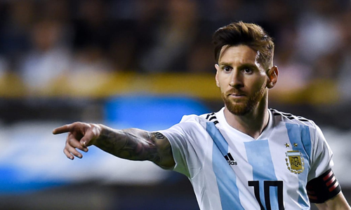 L. Messi có thể sẽ vượt Maradona để trở thành đội trưởng ghi nhiều bàn thắng nhất tại World Cup. 				            ẢNH: FIFA.com