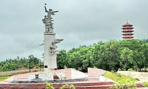 An arts programme will be held on the evening of July 21 at the Dong Loc T-junction historical site to mark 50th anniversary of the Dong Loc victory