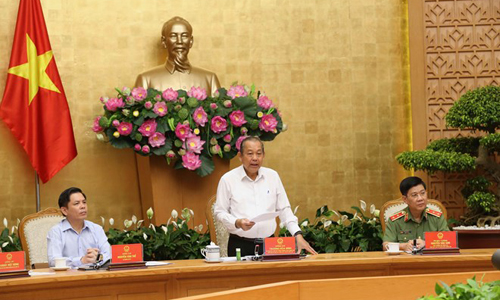 Deputy Prime Minister Truong Hoa Binh speaks at the conference reviewing the status of traffic accidents in the second quarter on July 5 (Photo: VNA)