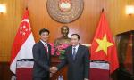 Fatherland Front leader receives Singaporean official