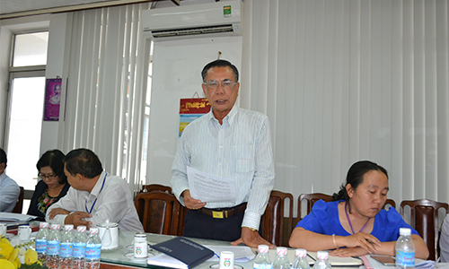 giám đốc Sở Tài chính Hồ Kinh Kha phát biểu tại buổi làm việc với Đoàn giám sát