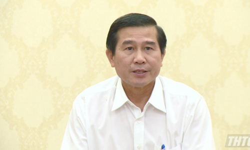 Chairman of the PPC Le Van Huong speaks at the working session. Photo: thtg.vn