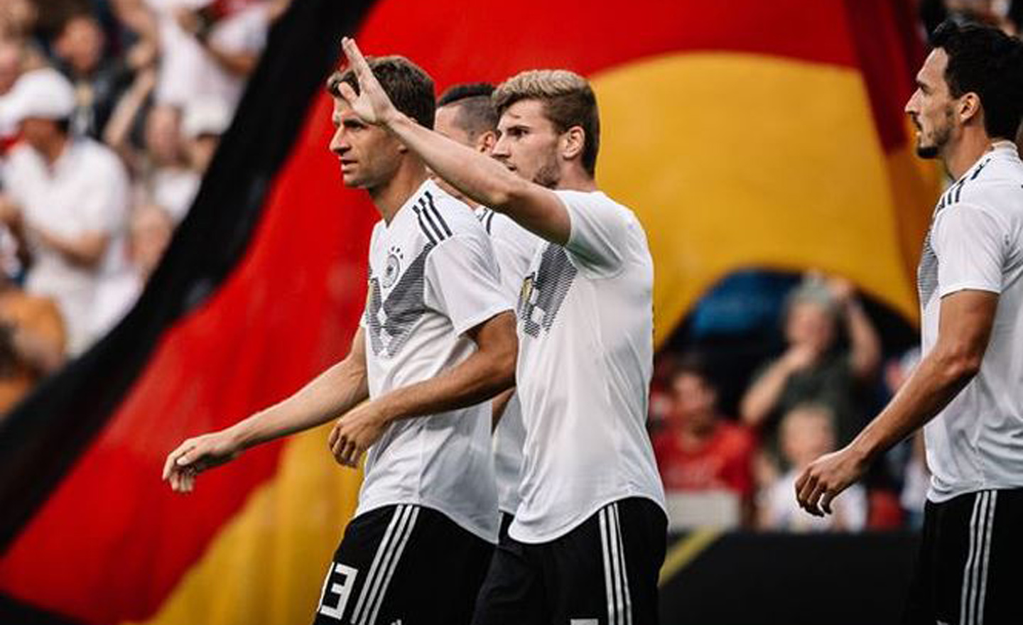 Đức giành quyền đăng cai EURO 2024.